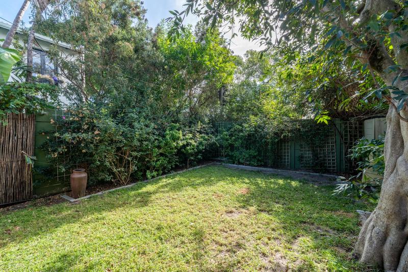 2 Bedroom Property for Sale in Harfield Village Western Cape
